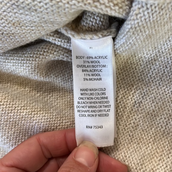 Akini Gray and Cream Knit Sweater Mini Skirt, Sz Small - Picture 5 of 8